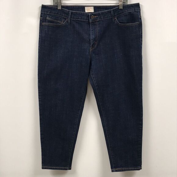 LEVI'S SAN FRANCISCO Denim Jean Capri Skimmer Womens Size 38 Ankle Crop‎ Bermuda - Picture 1 of 11